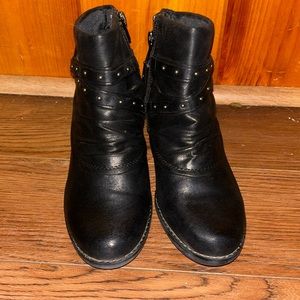 Yuu | Black leather Booties | Women's Size 6.5 perfect condition
